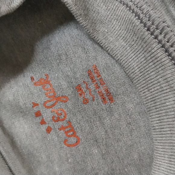 Baby onesies - Picture 2 of 4